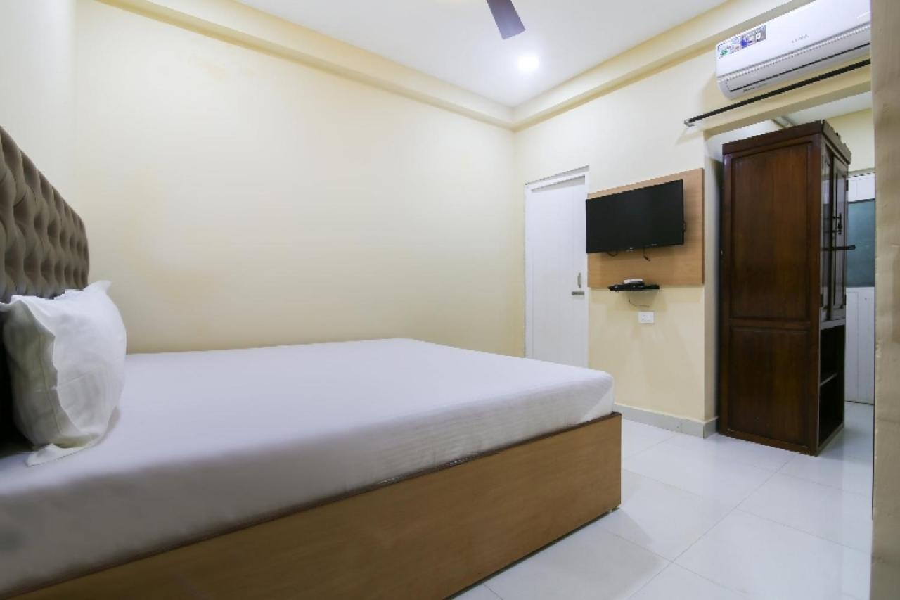 Hotel Prakrathi Residency 班加罗尔 外观 照片