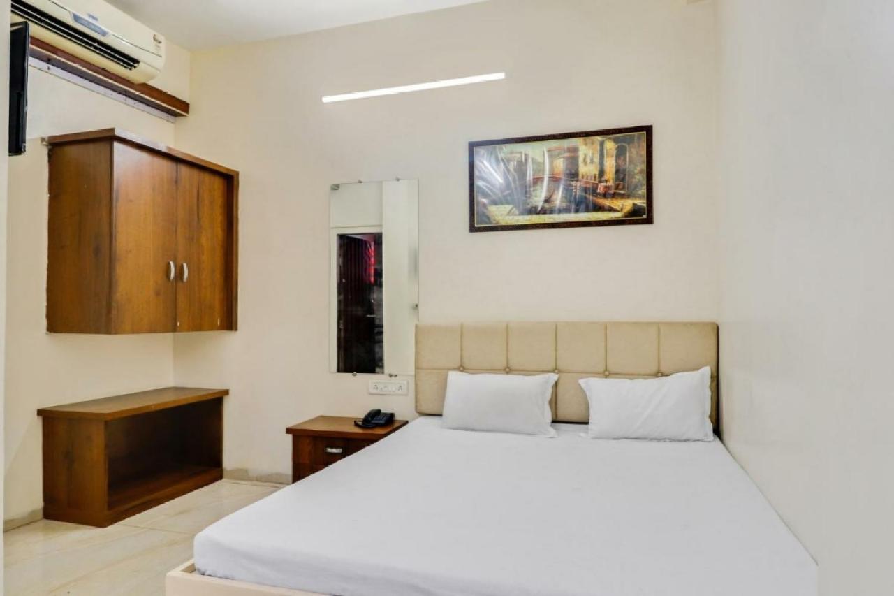 Hotel Prakrathi Residency 班加罗尔 外观 照片
