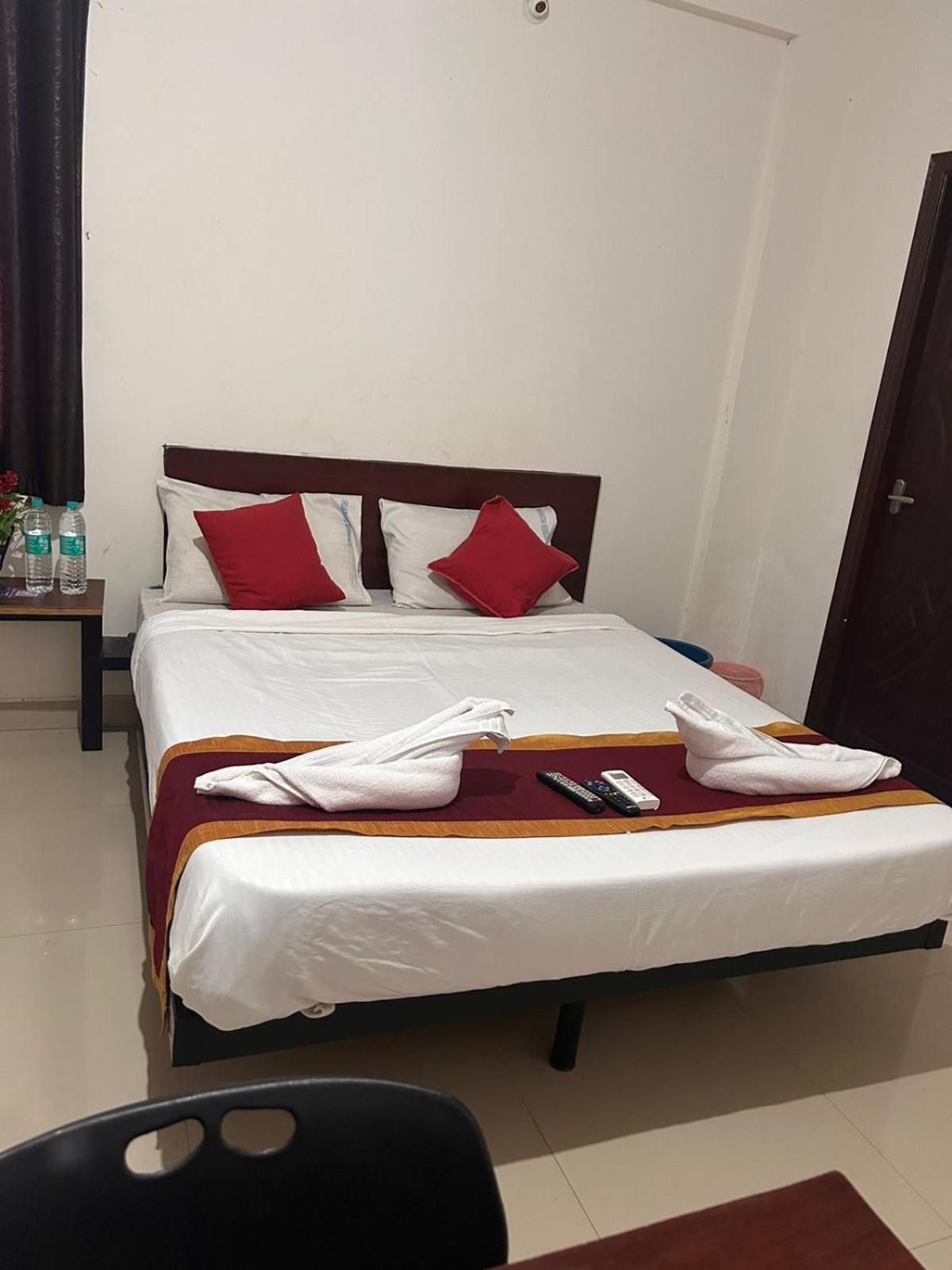 Hotel Prakrathi Residency 班加罗尔 外观 照片