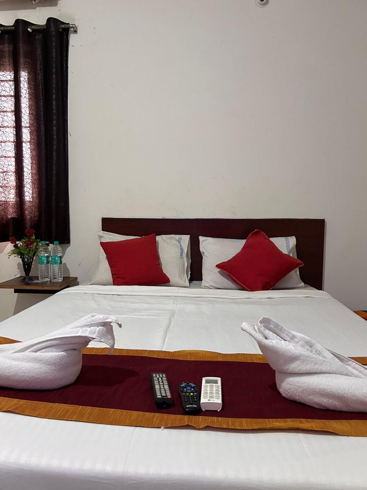 Hotel Prakrathi Residency 班加罗尔 外观 照片