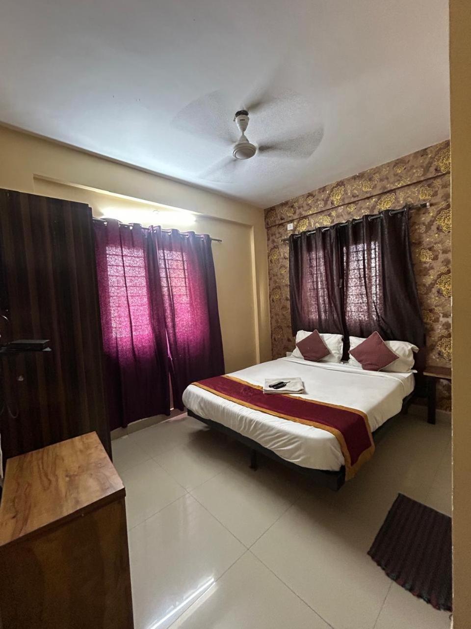 Hotel Prakrathi Residency 班加罗尔 外观 照片