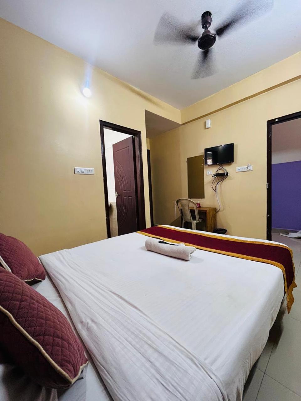 Hotel Prakrathi Residency 班加罗尔 外观 照片
