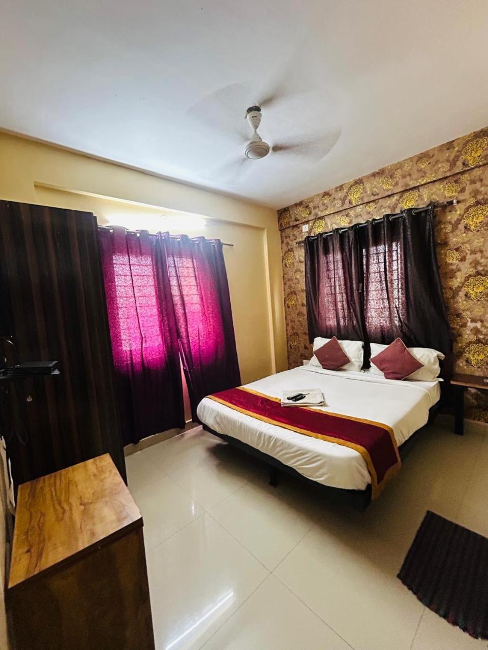 Hotel Prakrathi Residency 班加罗尔 外观 照片